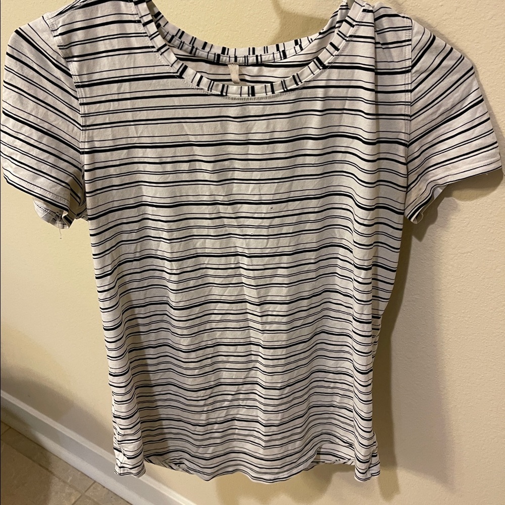 Lululemon striped tshirt